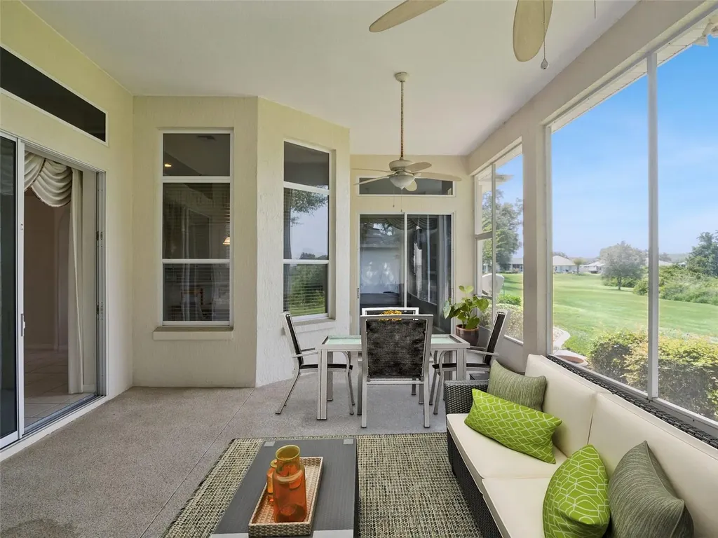 21606 King Henry Avenue Leesburg FL 34748