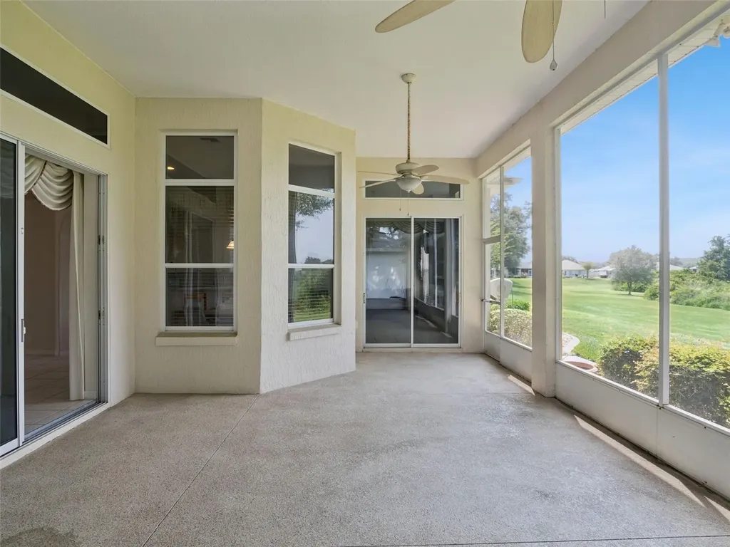 21606 King Henry Avenue Leesburg FL 34748