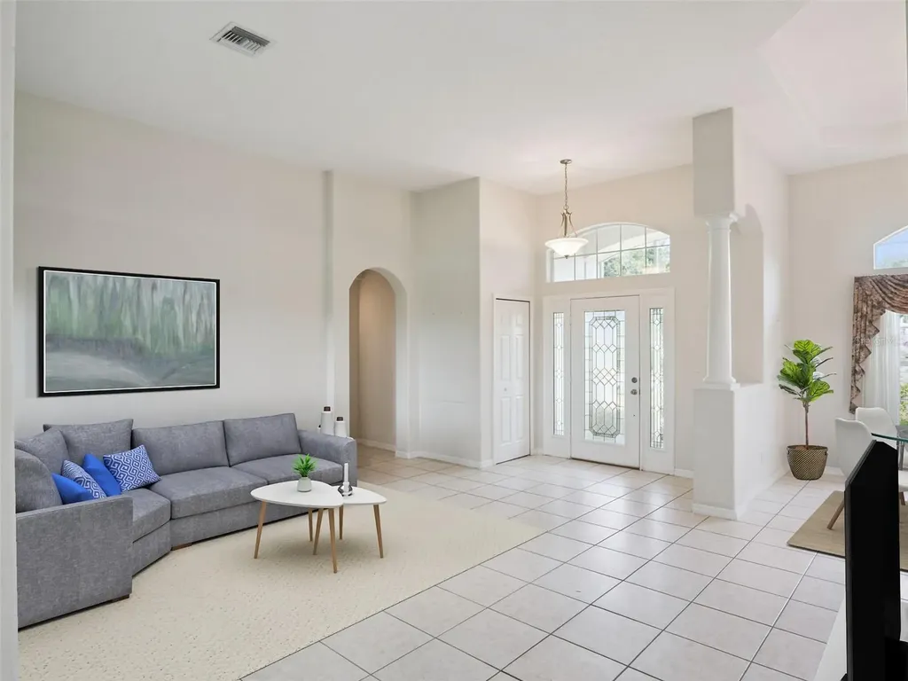 21606 King Henry Avenue Leesburg FL 34748