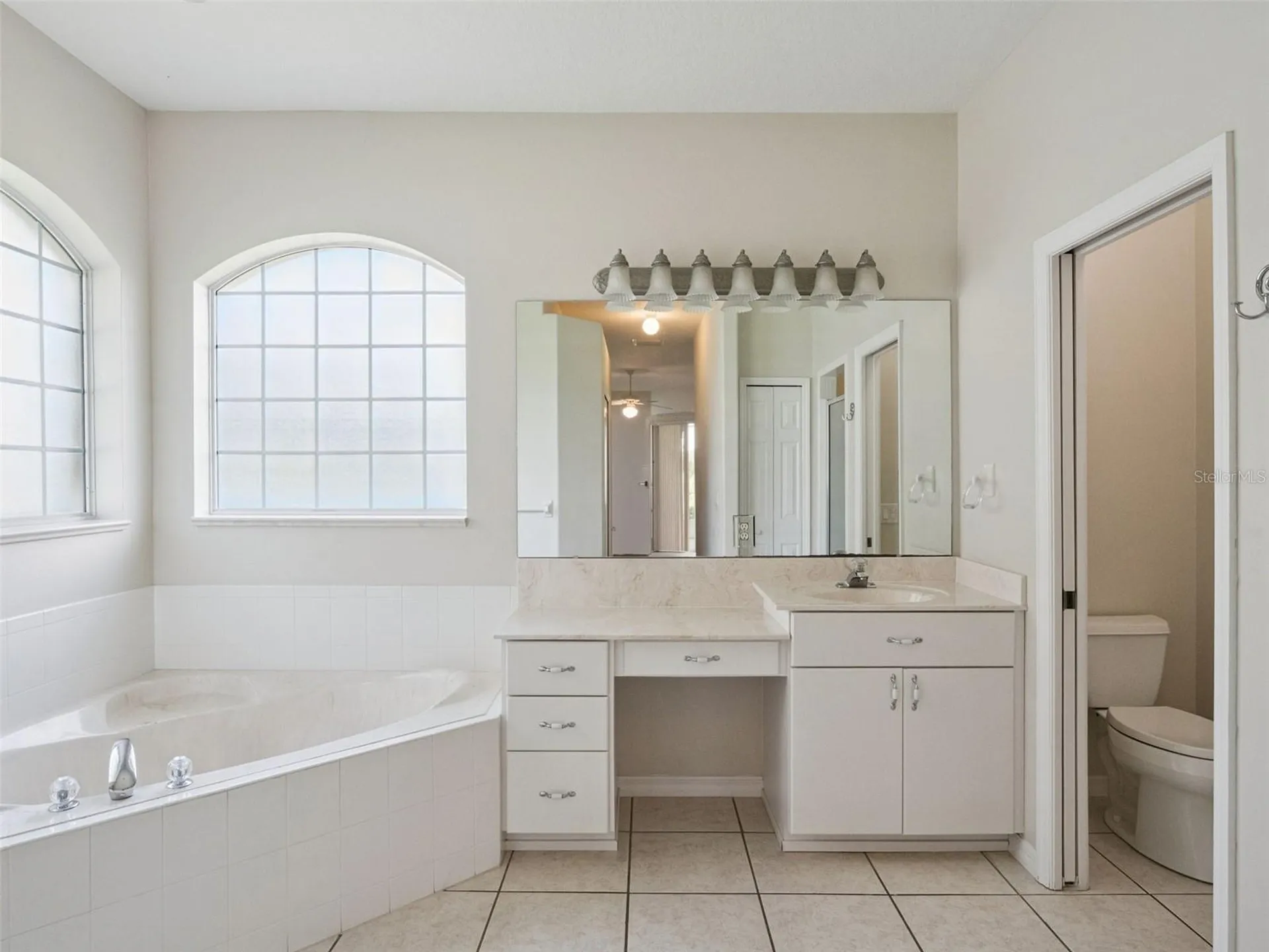 21606 King Henry Avenue Leesburg FL 34748