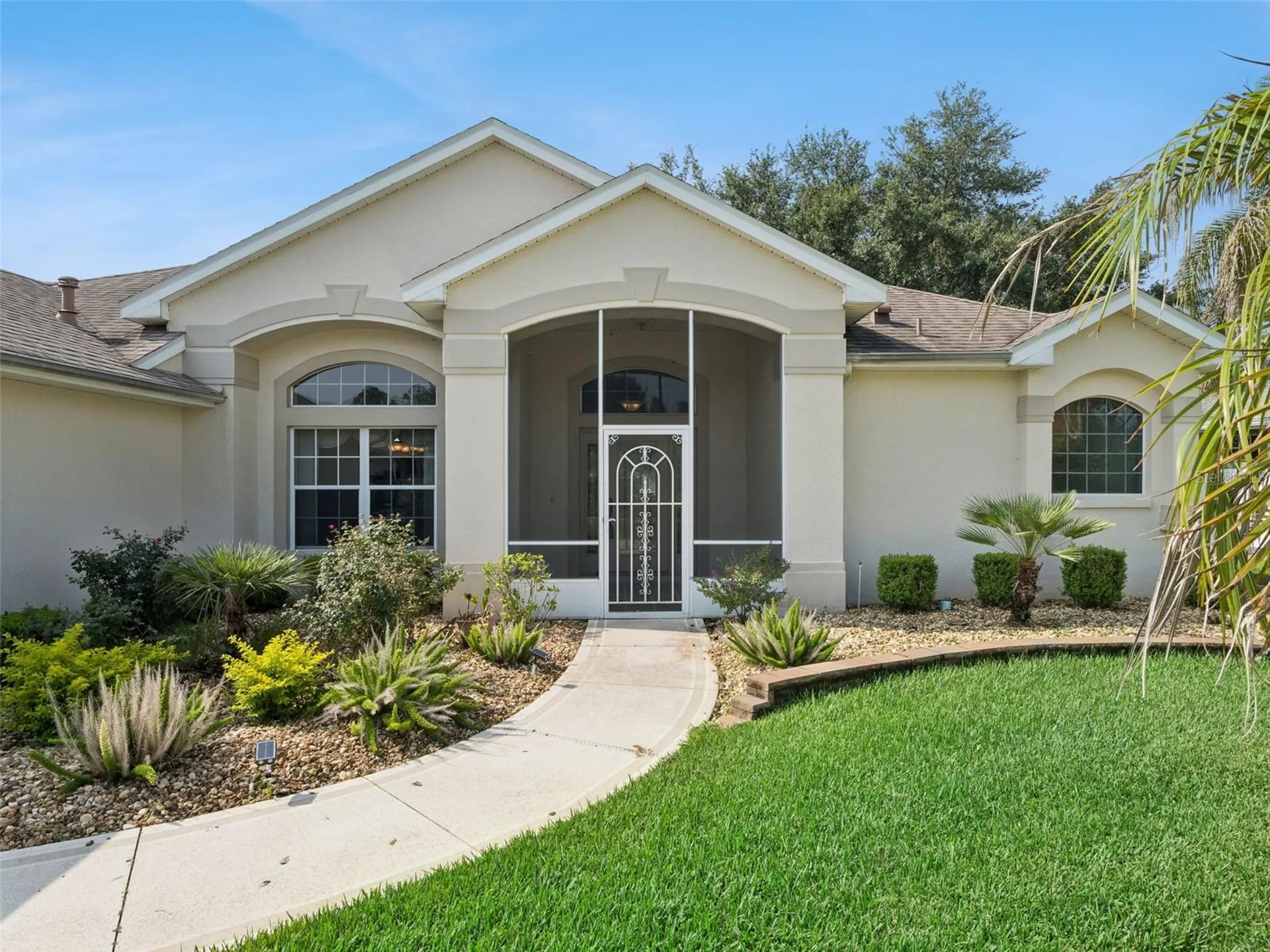 21606 King Henry Avenue Leesburg FL 34748