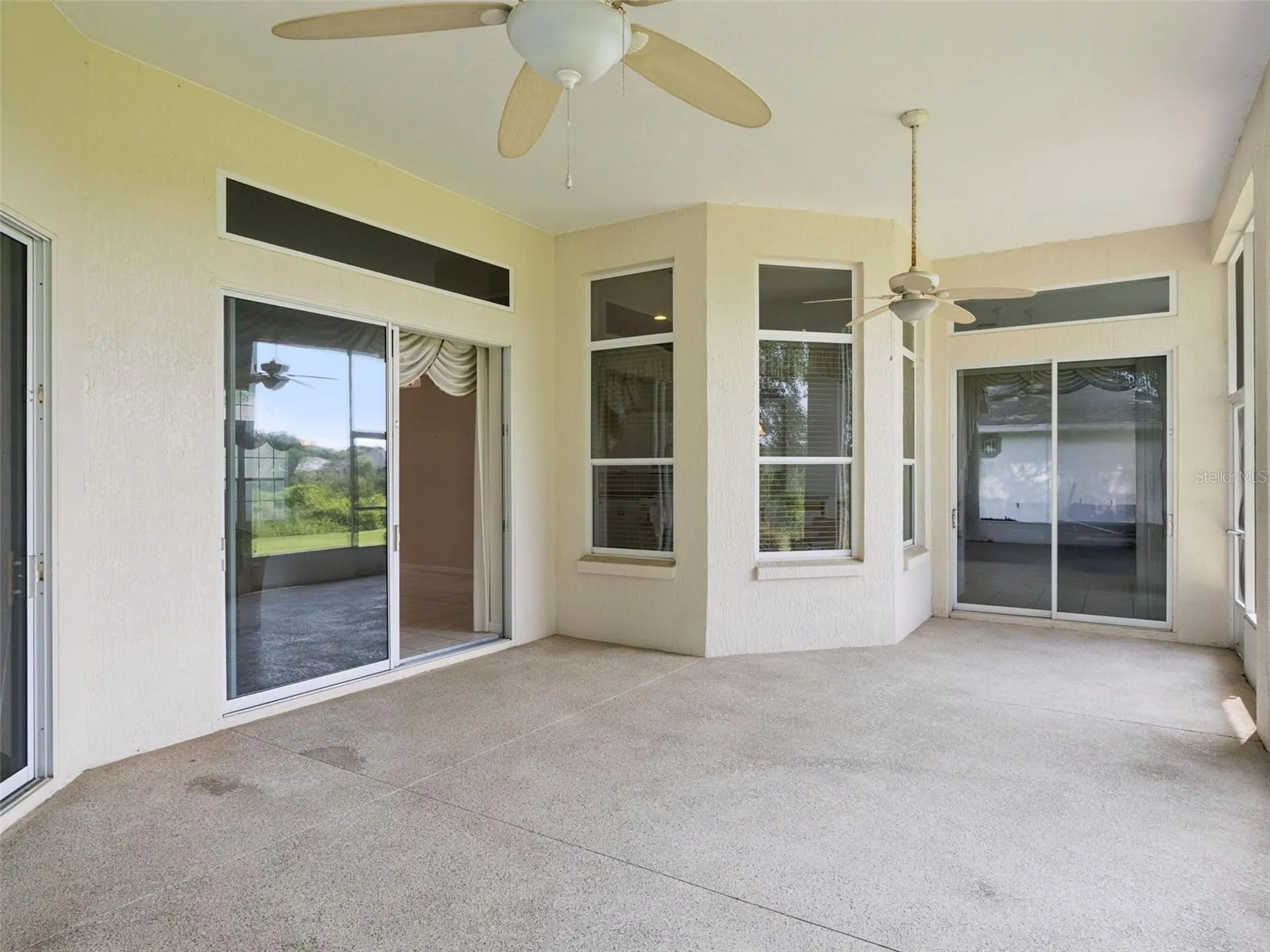 21606 King Henry Avenue Leesburg FL 34748