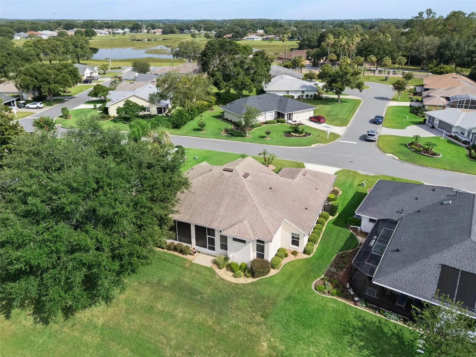 21606 King Henry Avenue Leesburg FL 34748