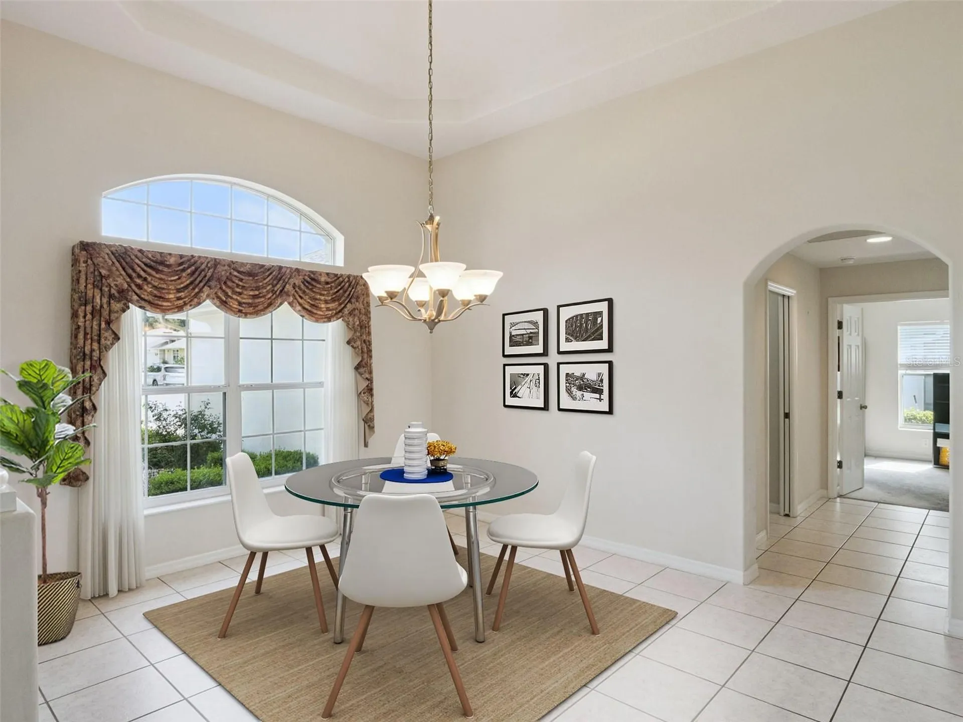 21606 King Henry Avenue Leesburg FL 34748