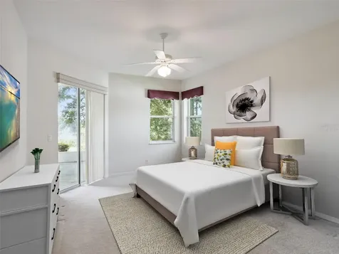 21606 King Henry Avenue Leesburg FL 34748