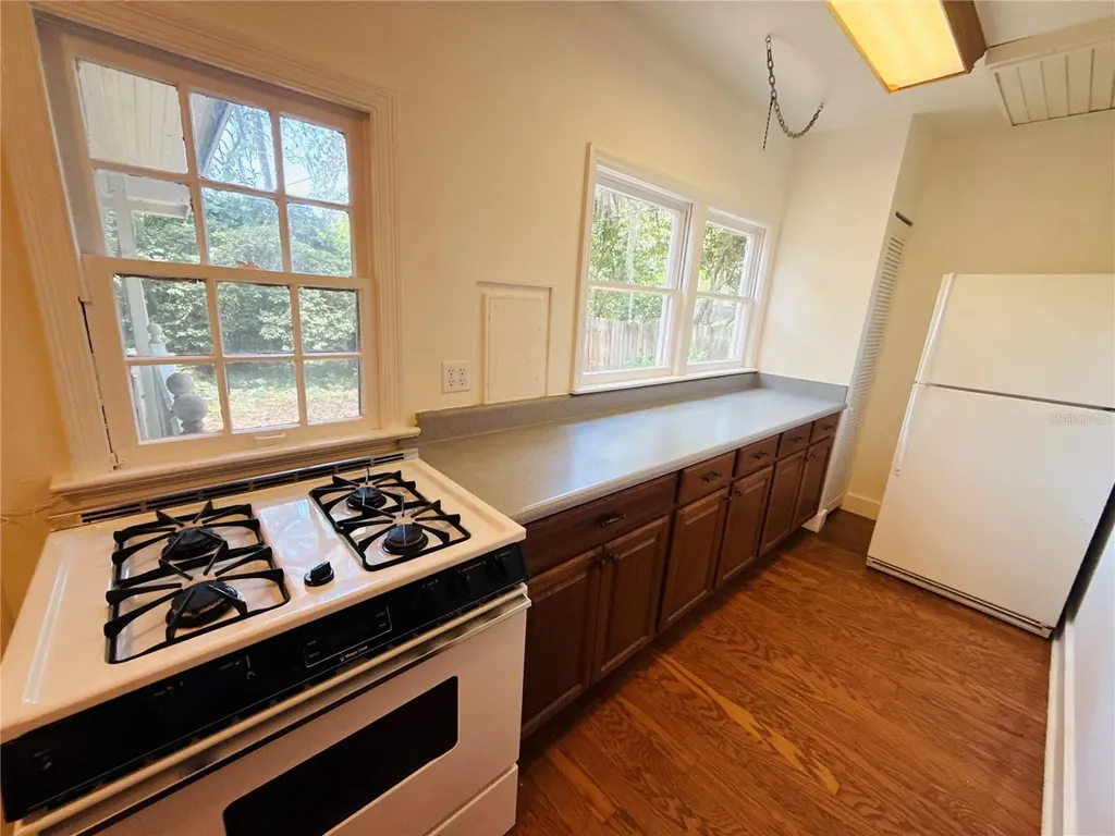 745 NE 10th Avenue Gainesville FL 32601