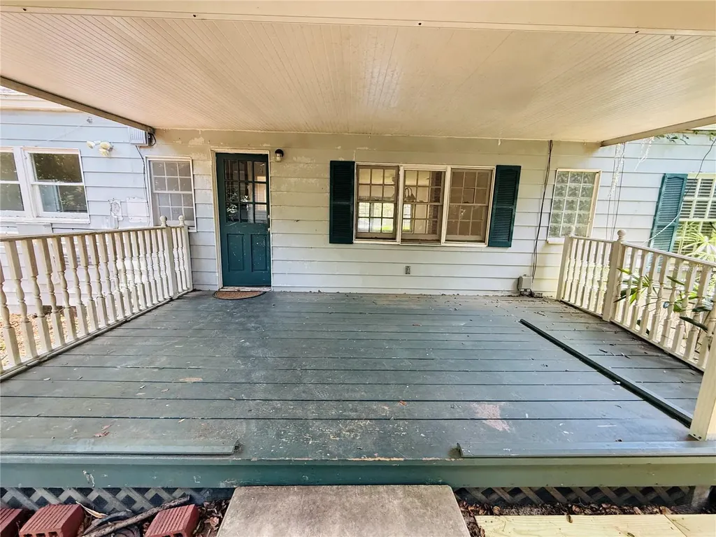 745 NE 10th Avenue Gainesville FL 32601