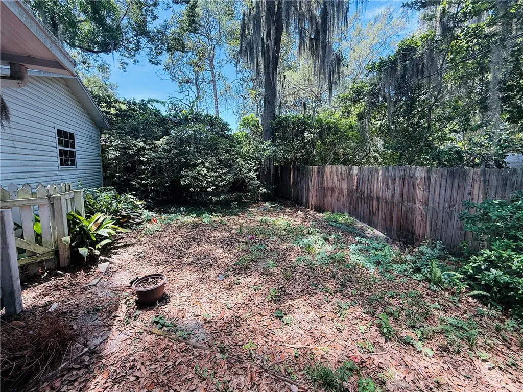 745 NE 10th Avenue Gainesville FL 32601