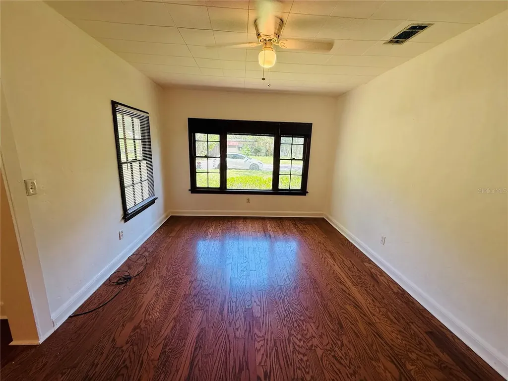 745 NE 10th Avenue Gainesville FL 32601