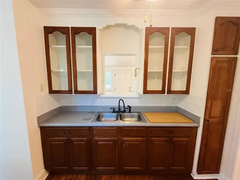 745 NE 10th Avenue Gainesville FL 32601