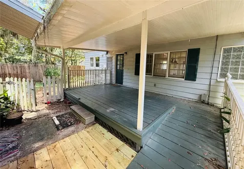 745 NE 10th Avenue Gainesville FL 32601