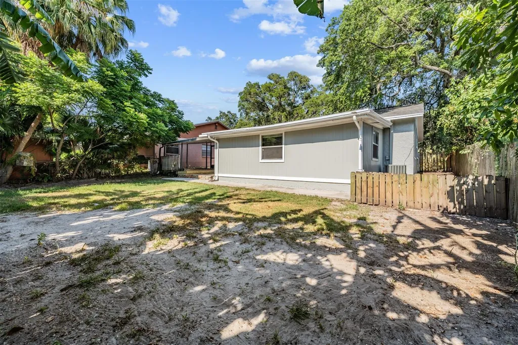 9616 N Oklawaha Avenue Tampa FL 33617