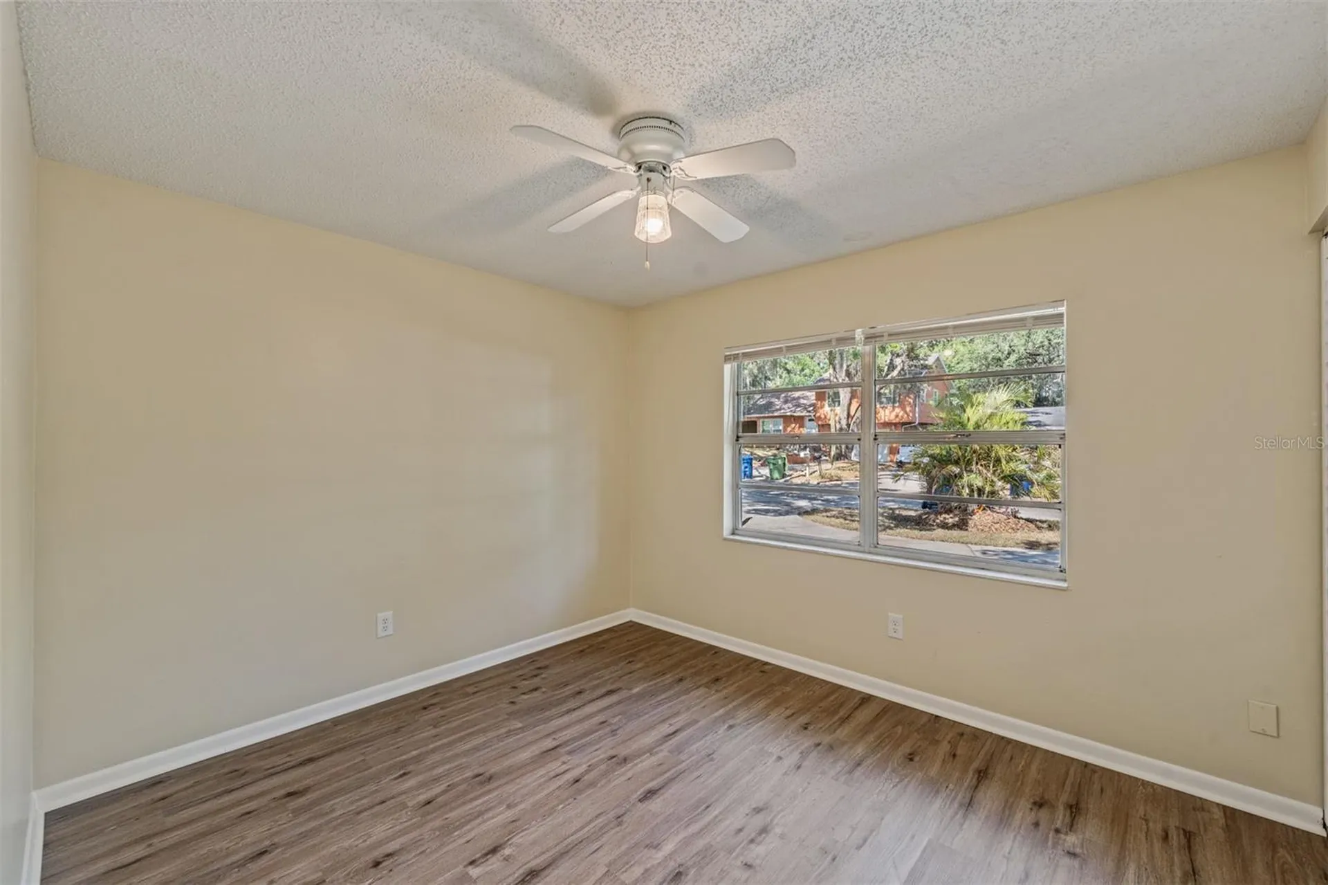 9616 N Oklawaha Avenue Tampa FL 33617
