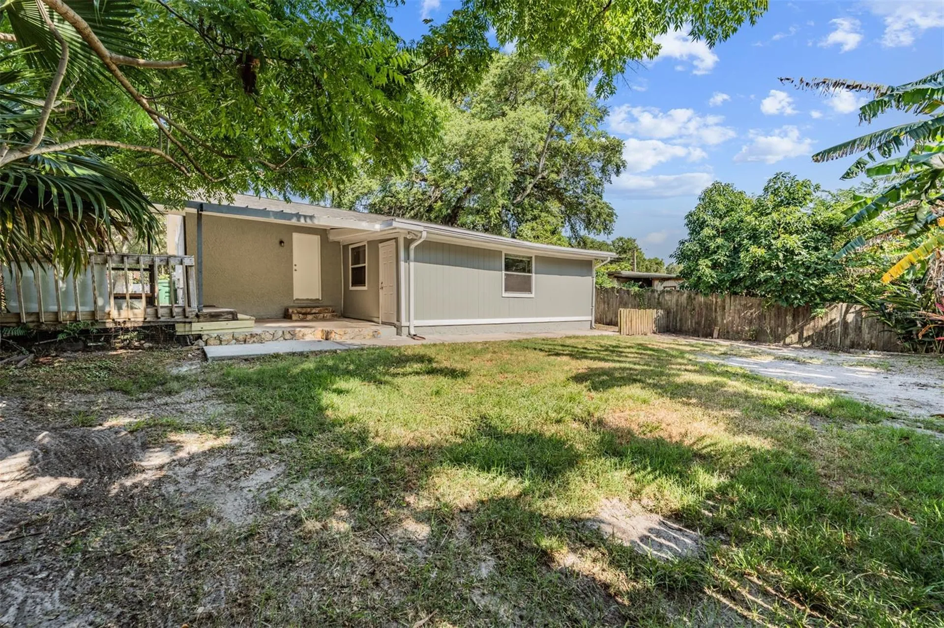 9616 N Oklawaha Avenue Tampa FL 33617
