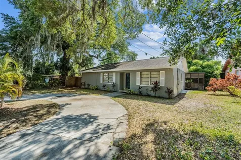 9616 N Oklawaha Avenue Tampa FL 33617
