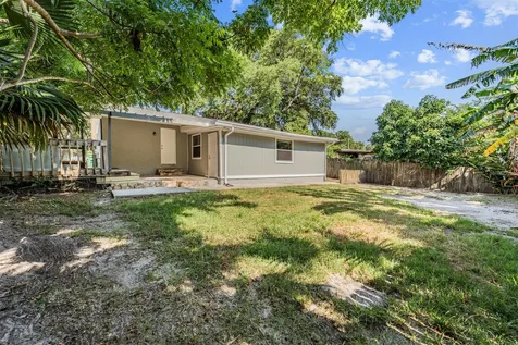 9616 N Oklawaha Avenue Tampa FL 33617