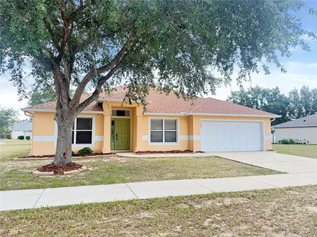 1104 Stratton Avenue Groveland FL 34736