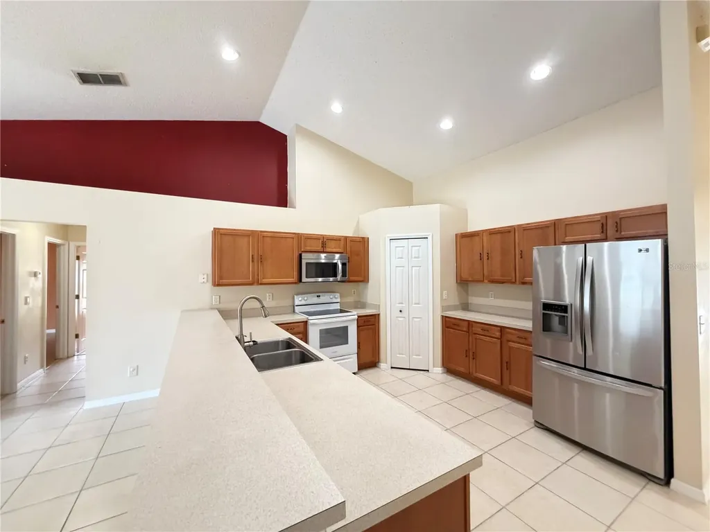 1104 Stratton Avenue Groveland FL 34736
