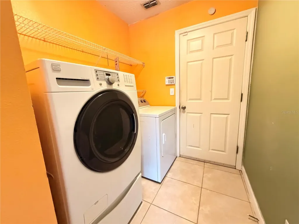 1104 Stratton Avenue Groveland FL 34736