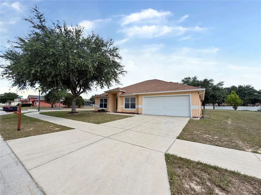 1104 Stratton Avenue Groveland FL 34736
