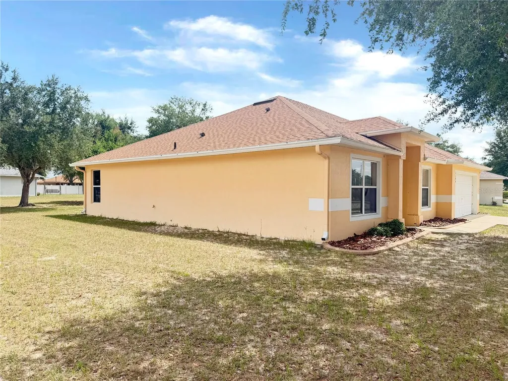 1104 Stratton Avenue Groveland FL 34736