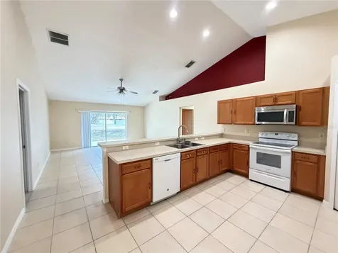 1104 Stratton Avenue Groveland FL 34736