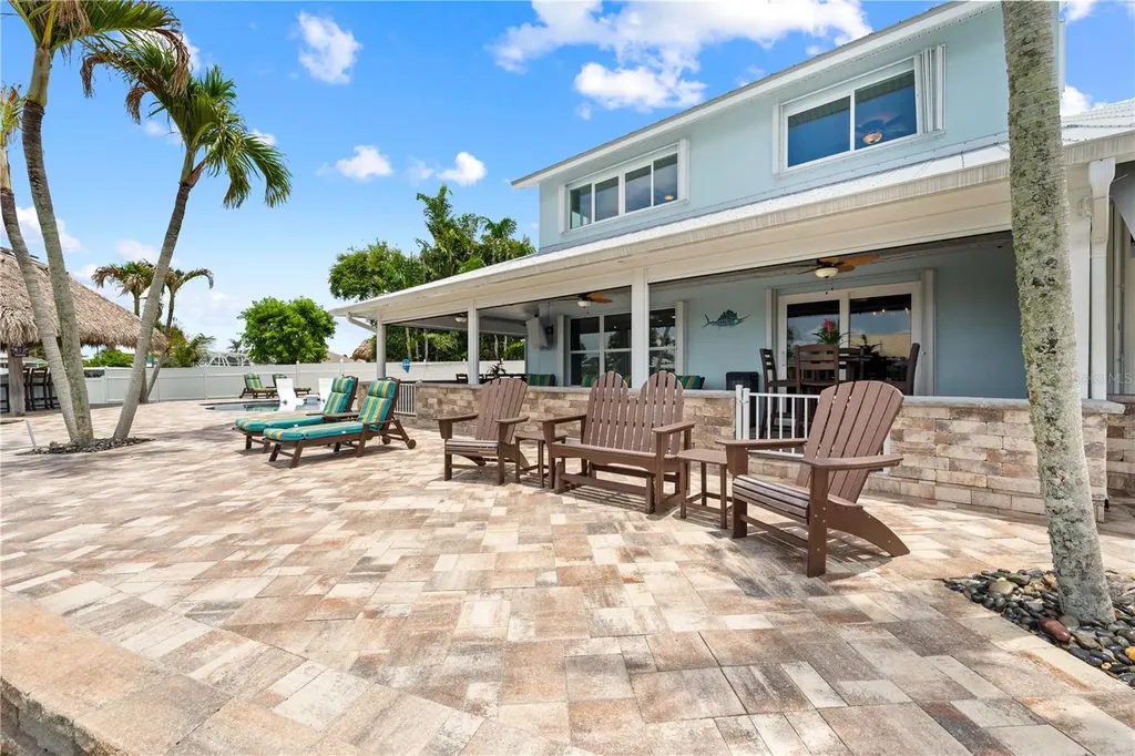 123 Queen Ann Court Hutchinson Island FL 34949