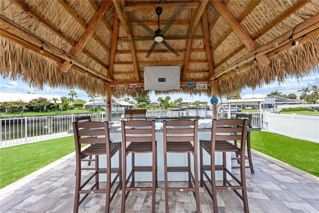123 Queen Ann Court Hutchinson Island FL 34949