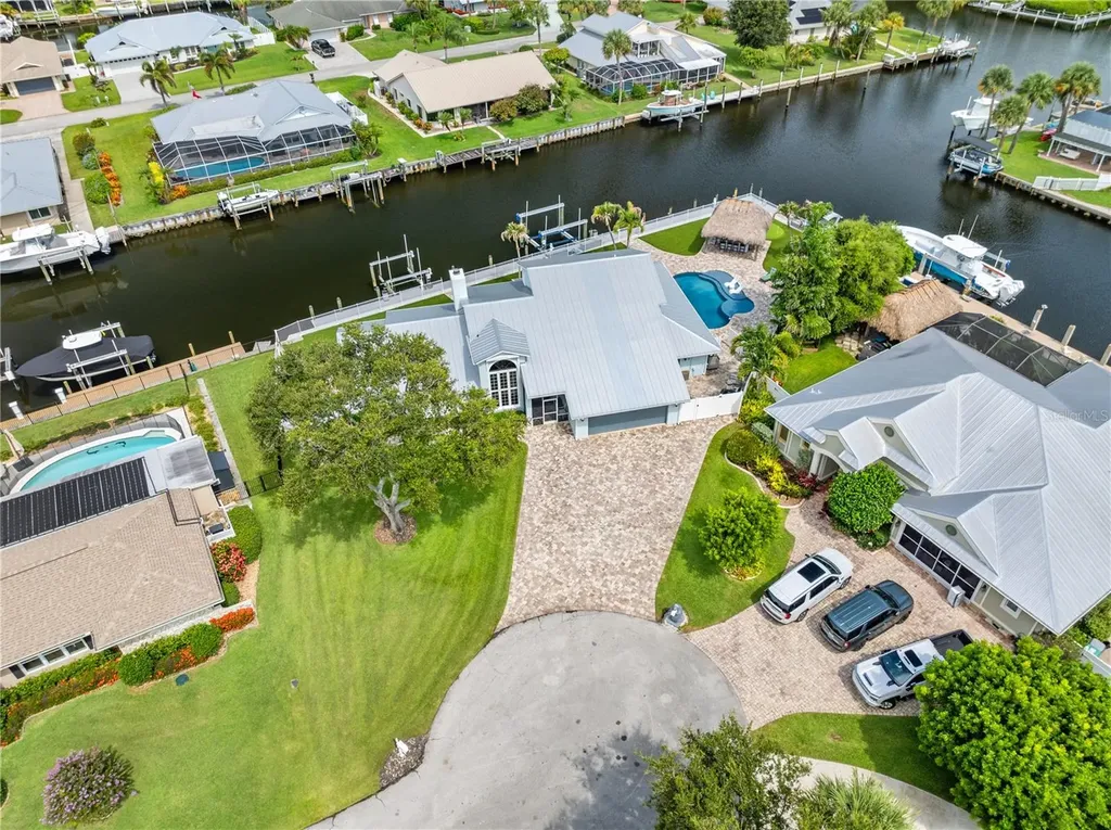 123 Queen Ann Court Hutchinson Island FL 34949