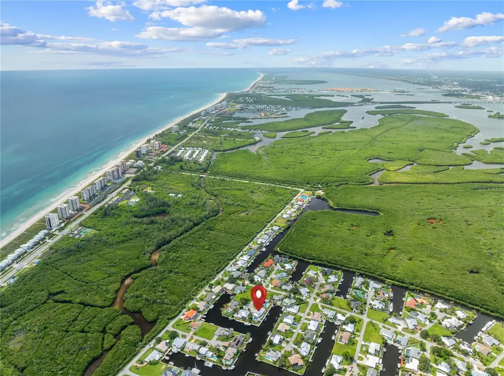 123 Queen Ann Court Hutchinson Island FL 34949