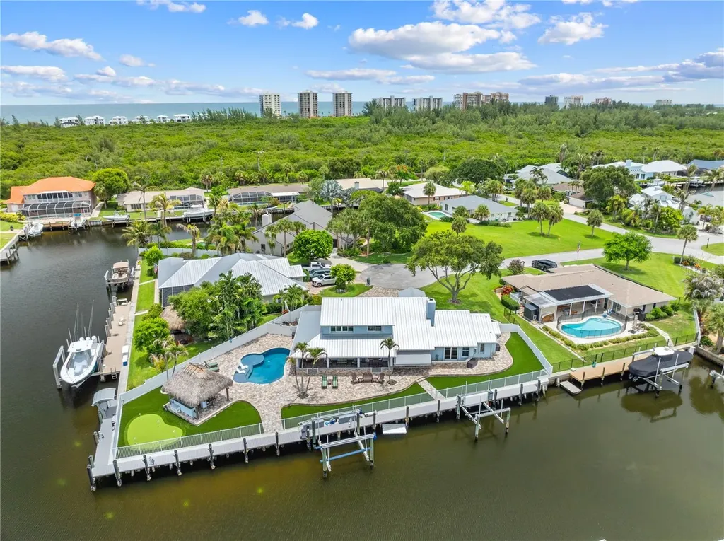 123 Queen Ann Court Hutchinson Island FL 34949