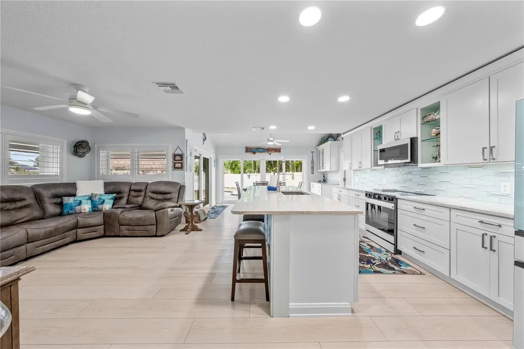 123 Queen Ann Court Hutchinson Island FL 34949