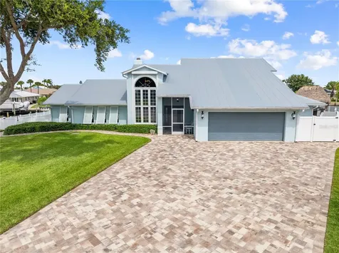 123 Queen Ann Court Hutchinson Island FL 34949