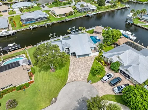 123 Queen Ann Court Hutchinson Island FL 34949