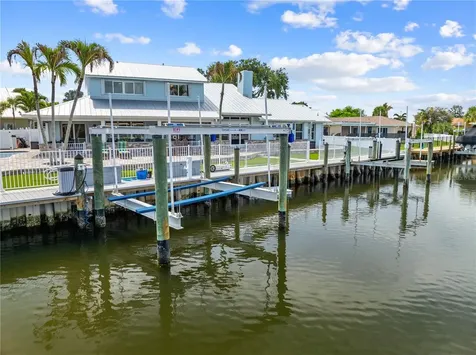 123 Queen Ann Court Hutchinson Island FL 34949