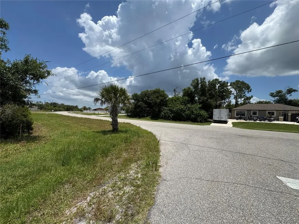 9798 Gulfstream Boulevard Englewood FL 34224