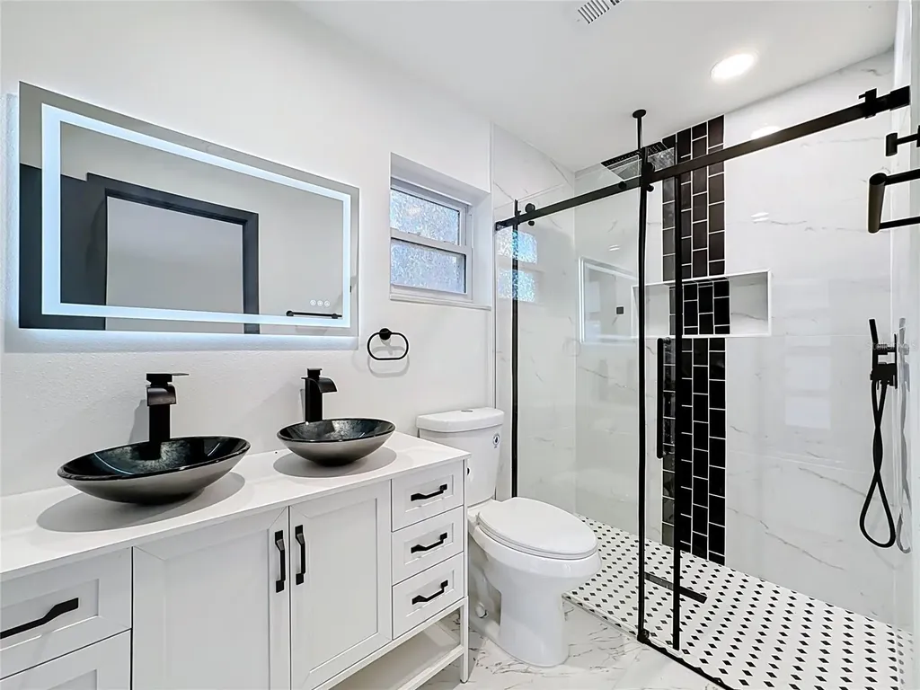 4256 King Richard Lane Sarasota FL 34232