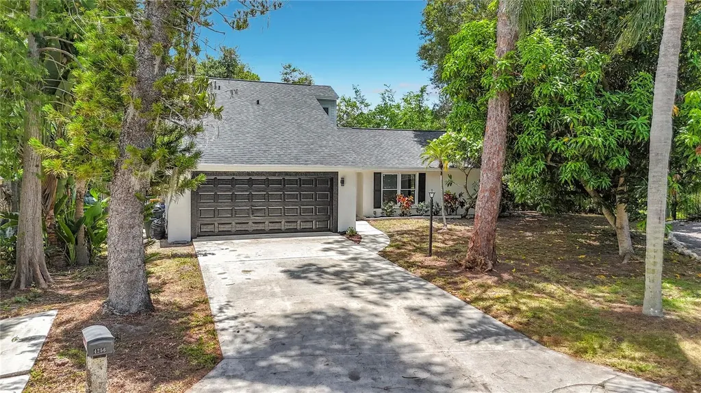 4256 King Richard Lane Sarasota FL 34232