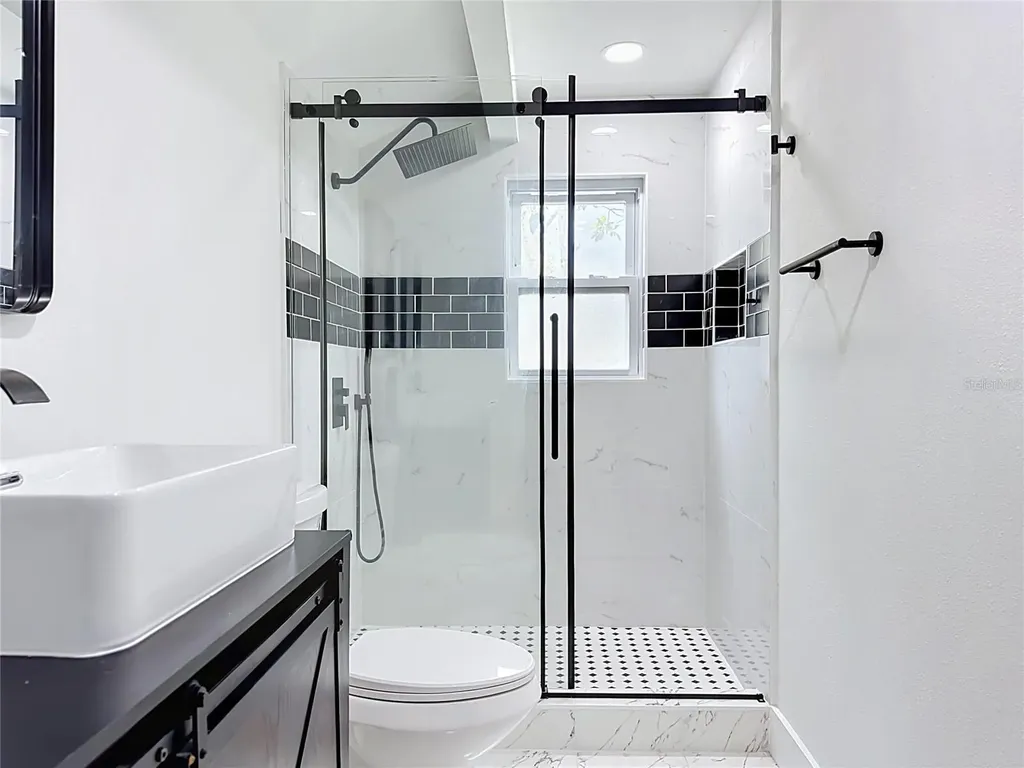 4256 King Richard Lane Sarasota FL 34232