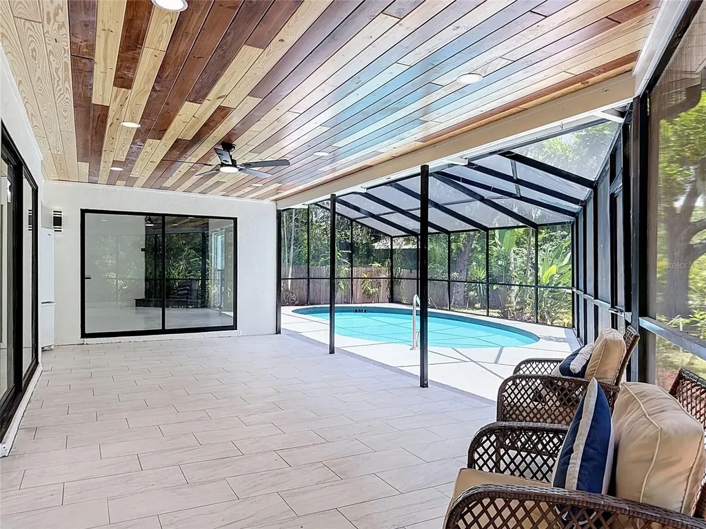 4256 King Richard Lane Sarasota FL 34232