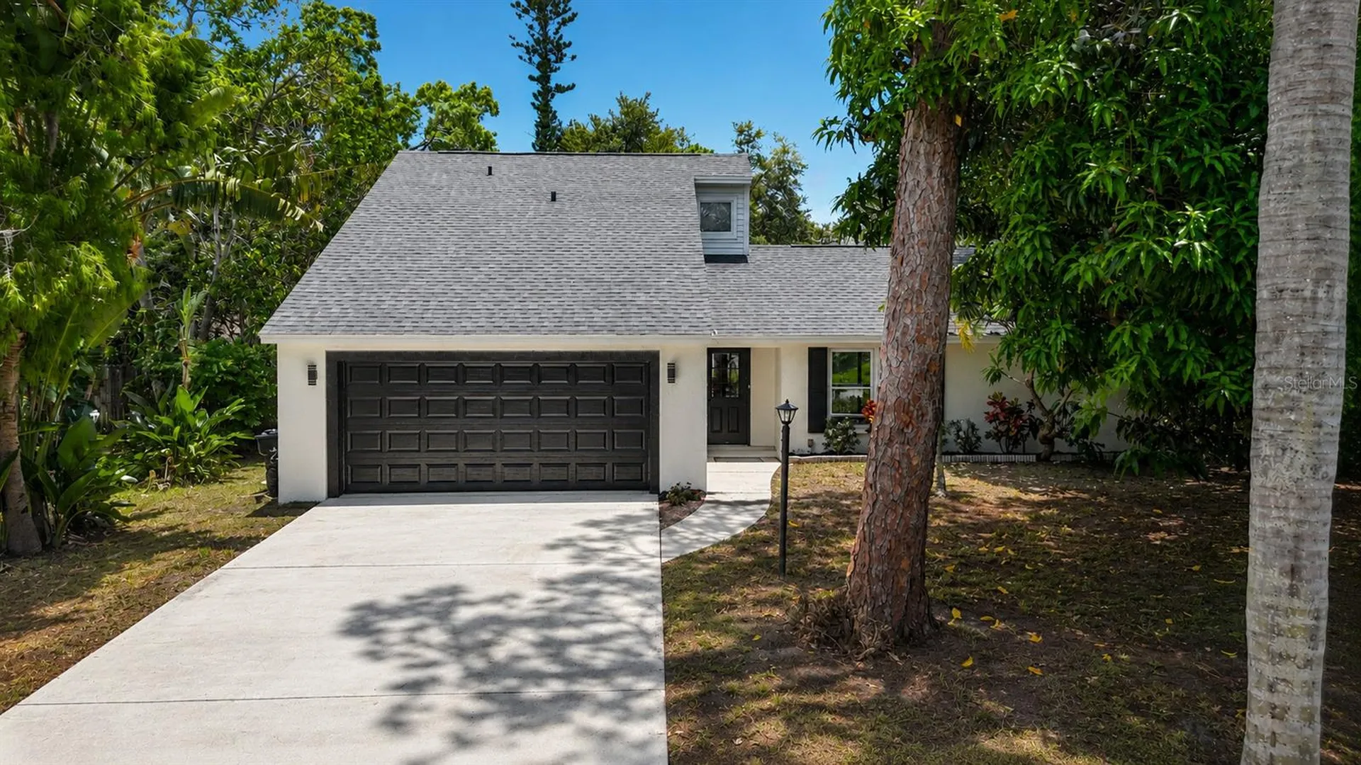 4256 King Richard Lane Sarasota FL 34232