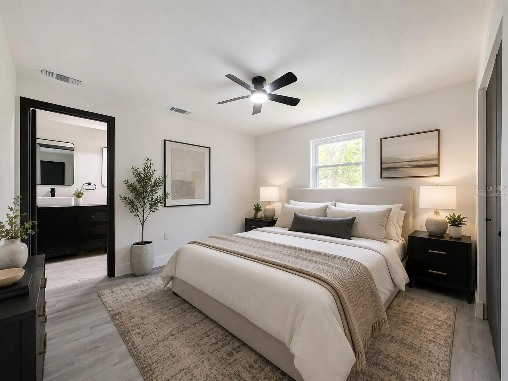 4256 King Richard Lane Sarasota FL 34232