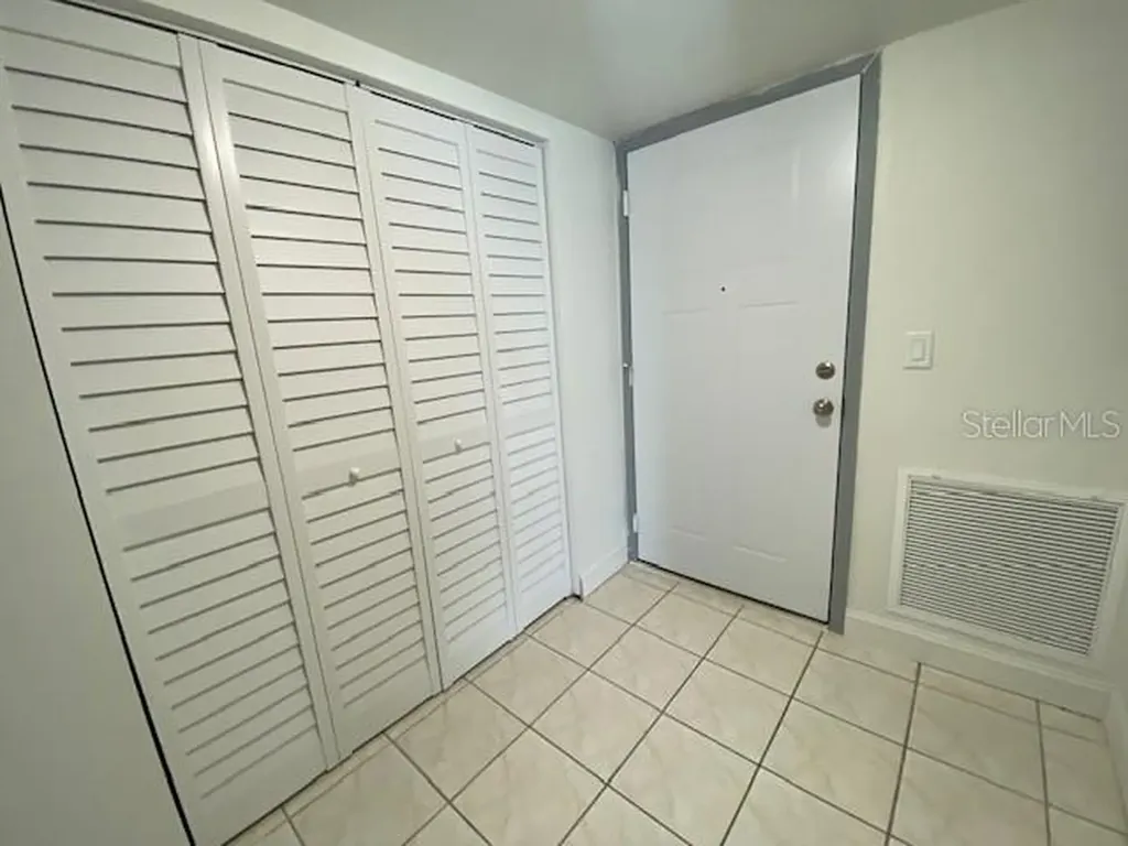 542 Plaza Seville Court Treasure Island FL 33706