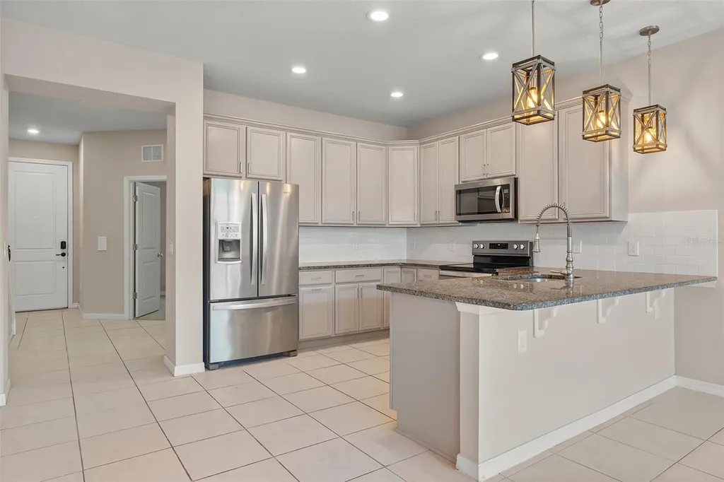 5046 Walker Street St Cloud FL 34771