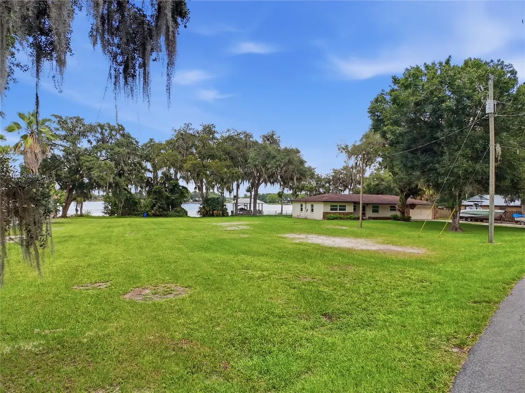 6941 S Aloysia Avenue Floral City FL 34436