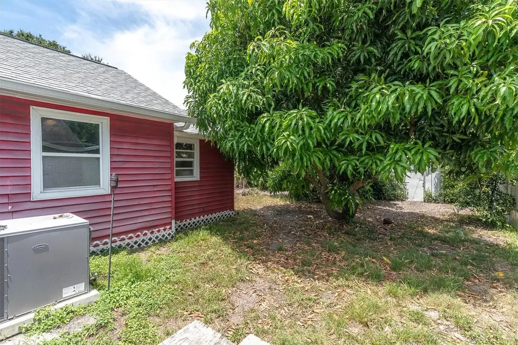 3443 21st Street N St Petersburg FL 33713
