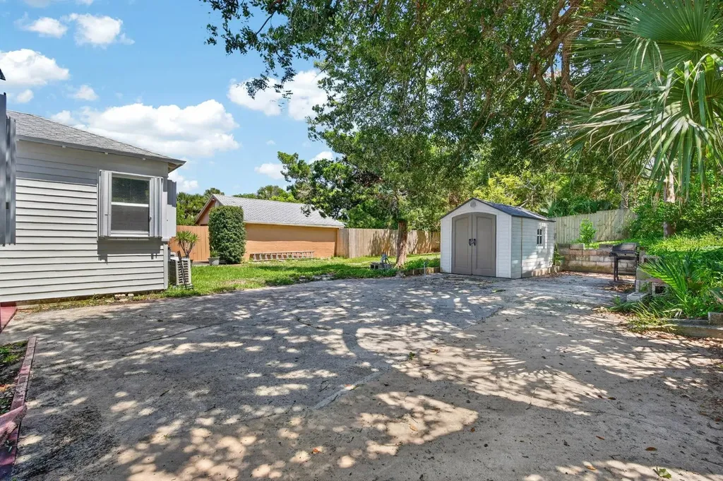 314 Revilo Boulevard Daytona Beach FL 32118