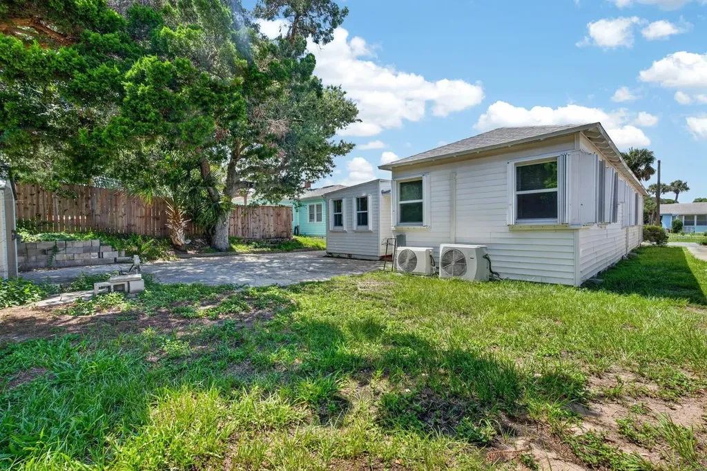 314 Revilo Boulevard Daytona Beach FL 32118