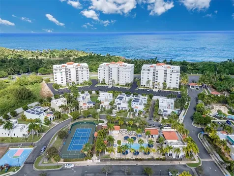 6690 Calle Turquoise Vega Alta PR 00692