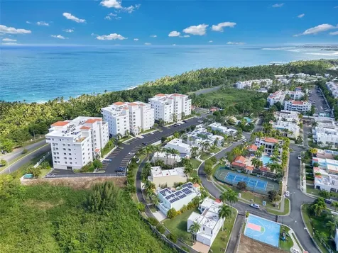 6690 Calle Turquoise Vega Alta PR 00692